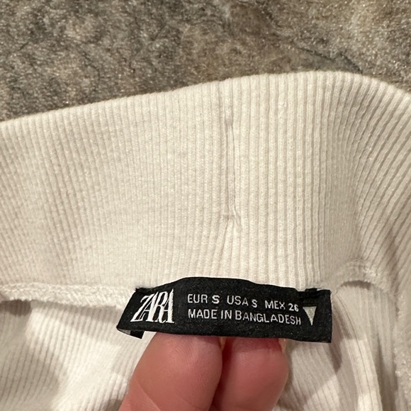 White Ruffle Lounge Shorts - Picture 3 of 4